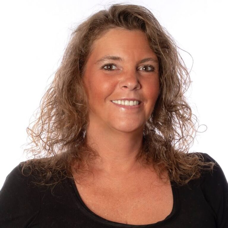 Kelly Adcock - Associate Media Director, National - cj ...